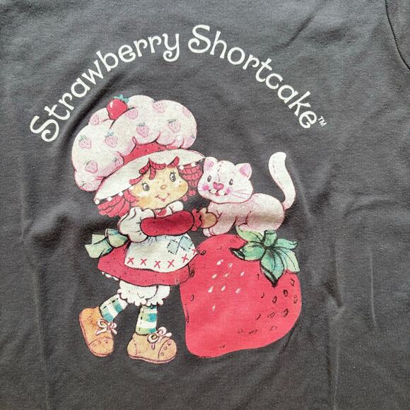 Strawberry Shortcake dark gray graphic short sleeve baby shirt SIZE S - Picture 2 of 4